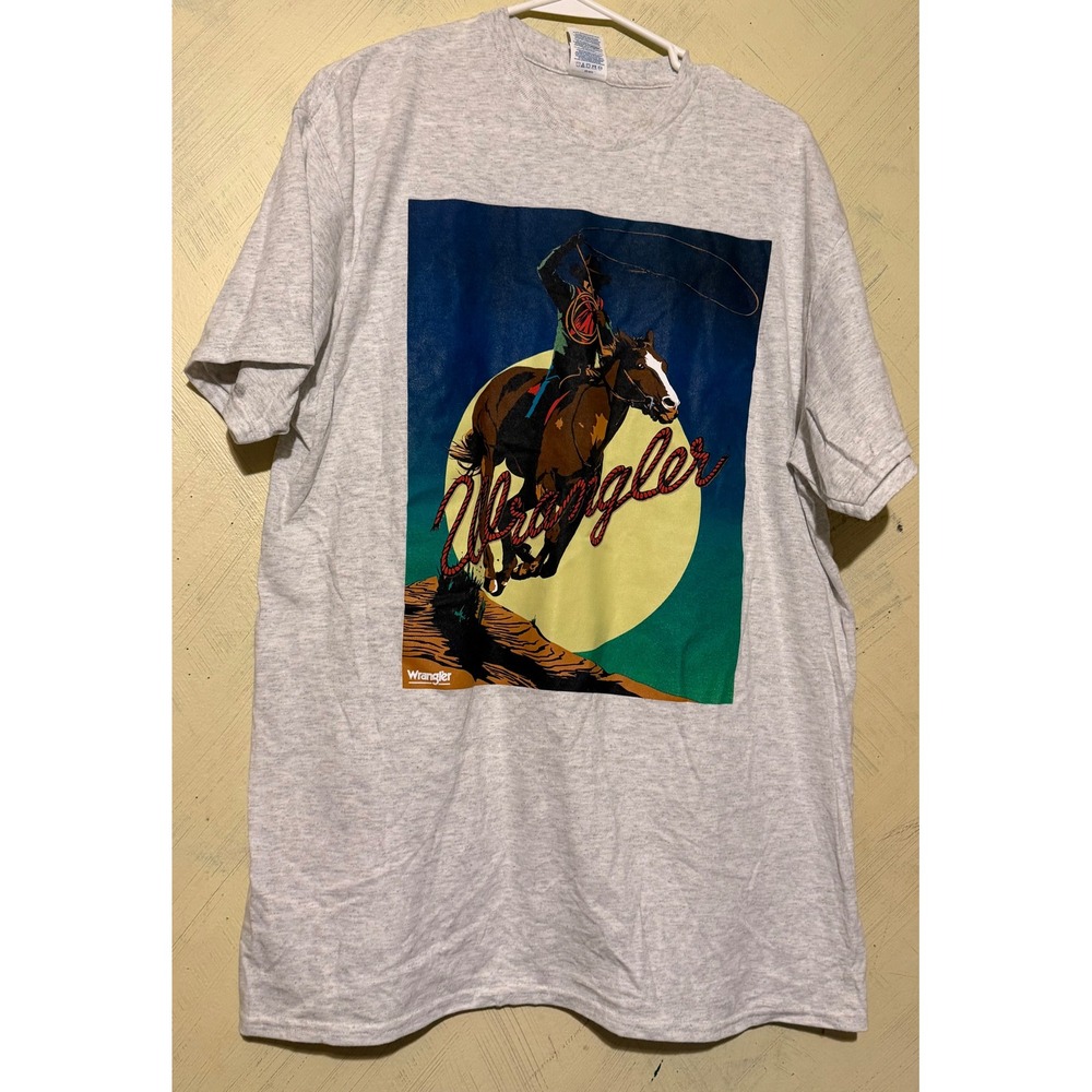Wrangler Mens Graphic T-Shirt Ash Heather Gray Cowboy Horseback Large NWT